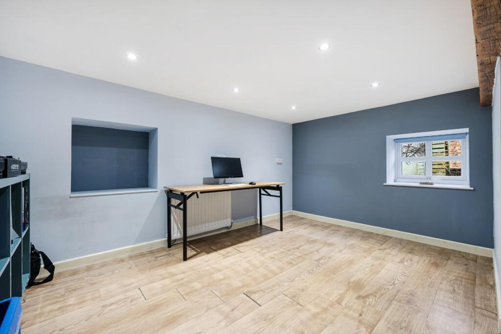 13 Mount Pleasant HDR-22.jpg