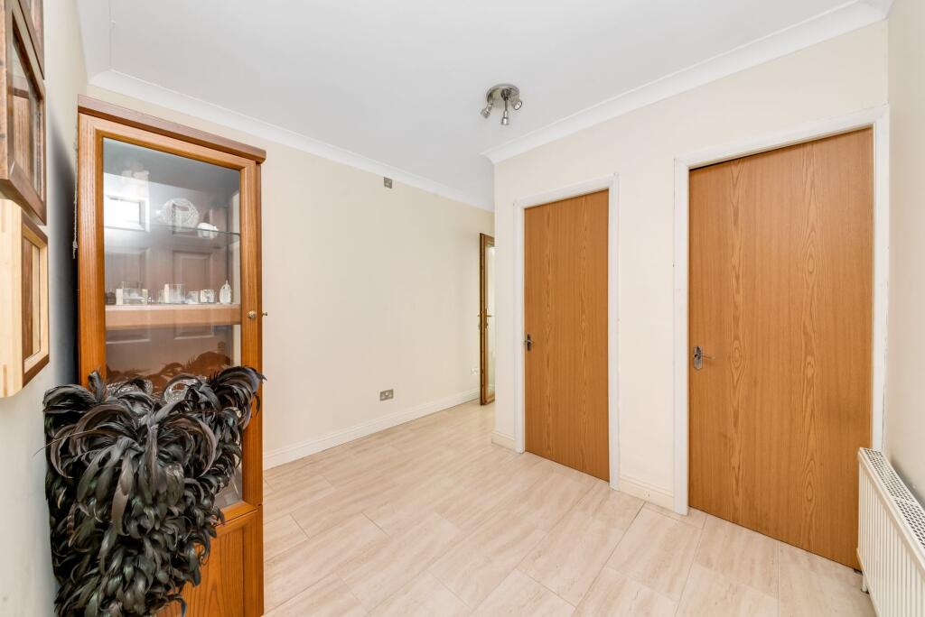INNER HALLWAY