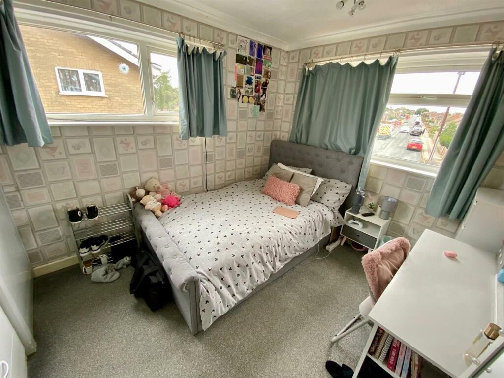 BED 2.jpg