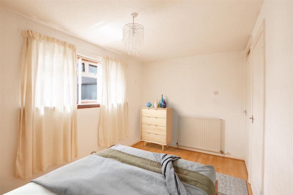 bedroom.one (1).jpeg