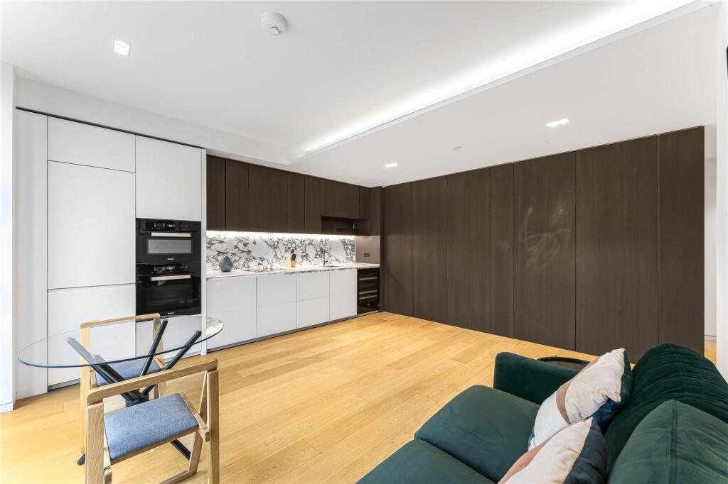 Reception/Kitchen