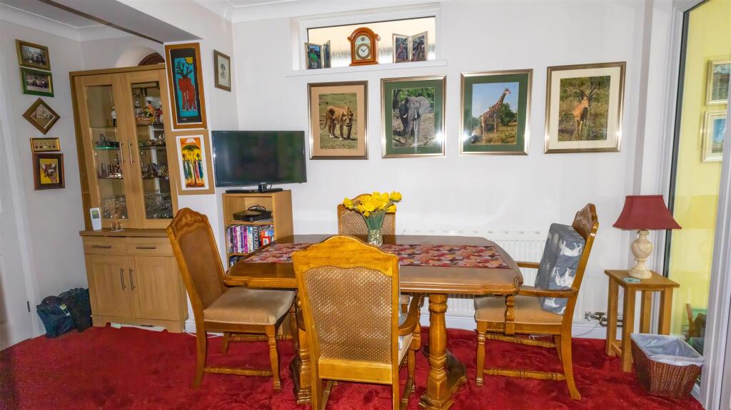 24 Westgate-04 - t.jpeg