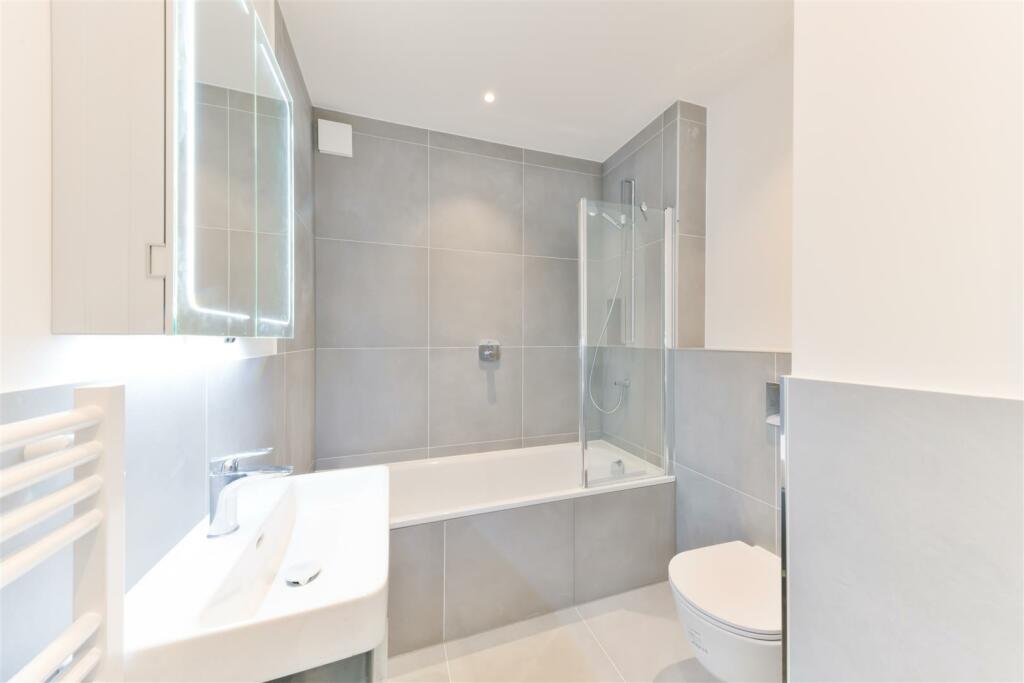 HIGH STREET, 266, FLAT 3-37.jpg