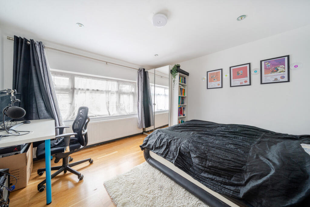 1290139-5-6825d4f...