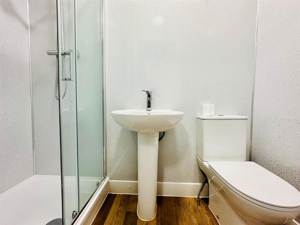 Bedroom 2 Ensuite