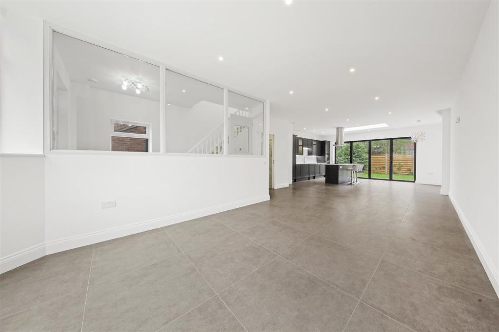 16a Priory Hill - ZzGgU7wFYLWTR2gyPvDD.jpg