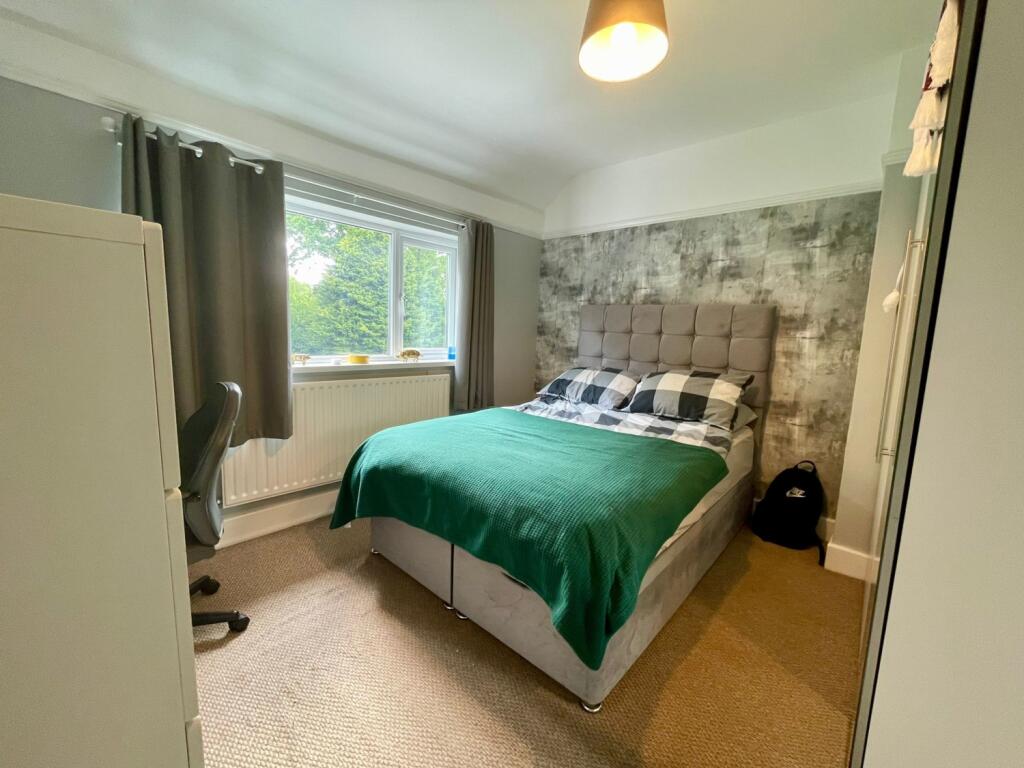 Bedroom.5