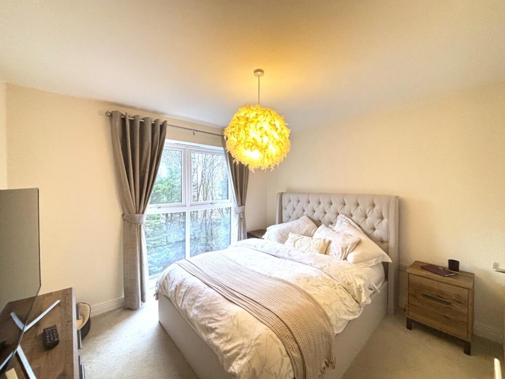 Bedroom 1.jpeg