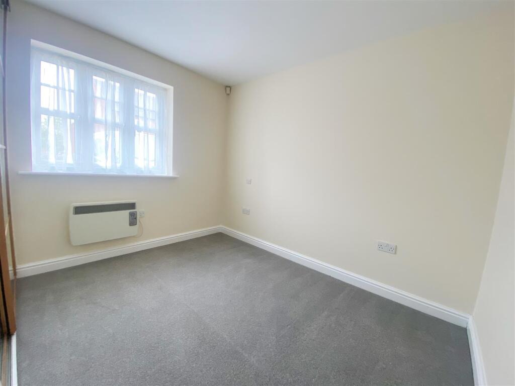 7 Baker House, Ivy Grange