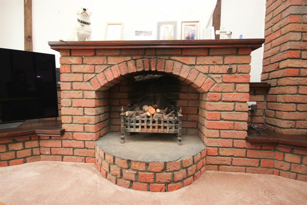 open fireplace.JPG
