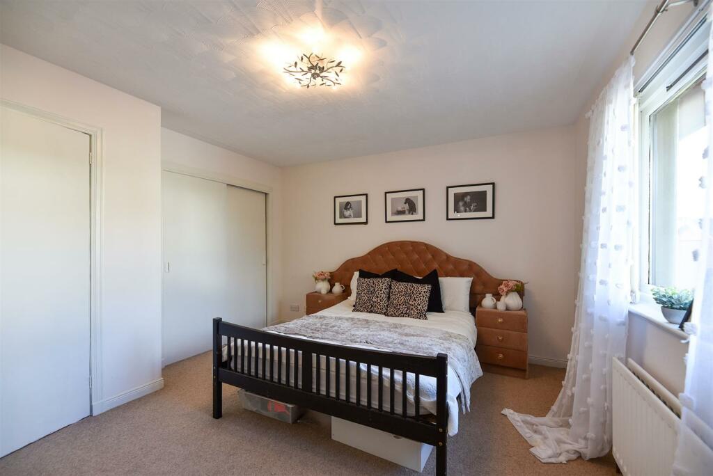 Master-Bedroom.jpg