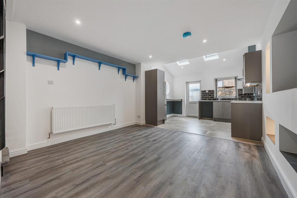 46 Marsh House Lane HDR-6.jpg