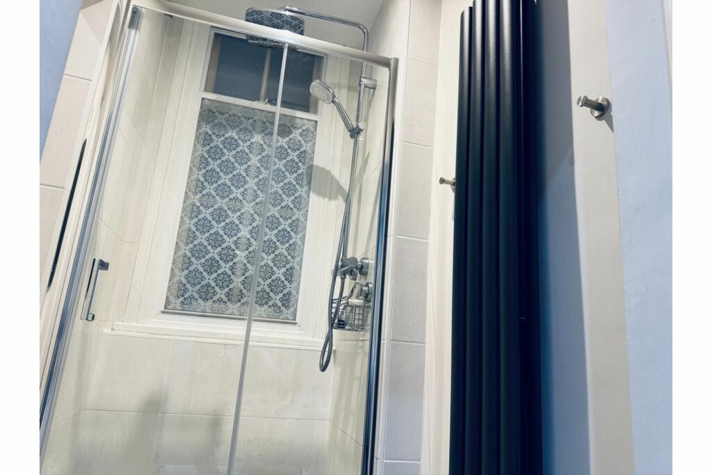 Master En-suite
