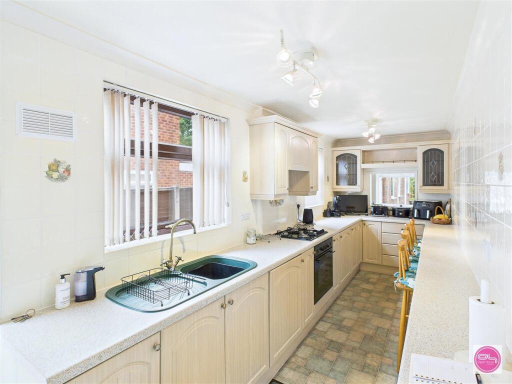 Ashleigh Drive (20).jpg