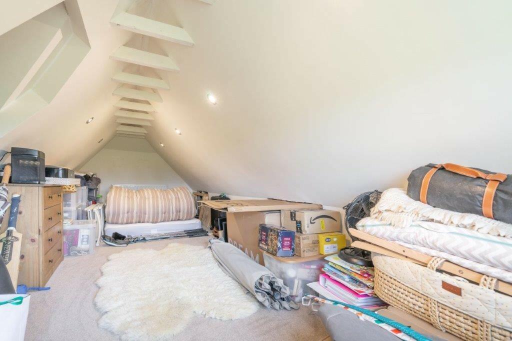 Attic/bedroom 4
