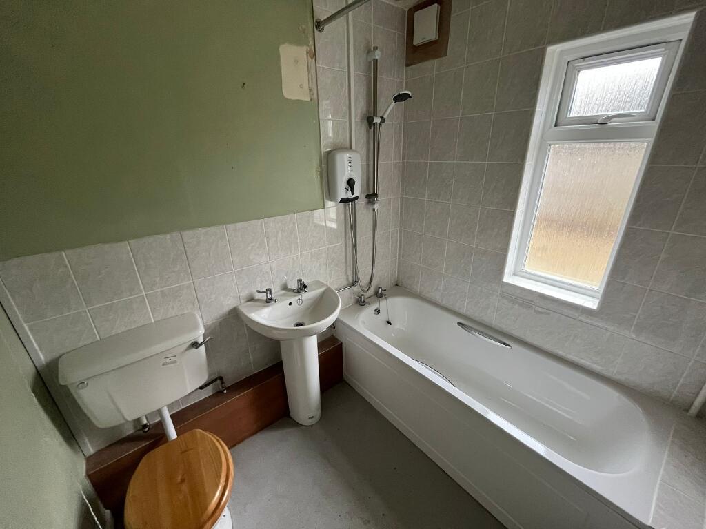 Downstairs Bathroom