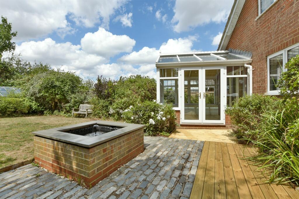 Patio / Decking