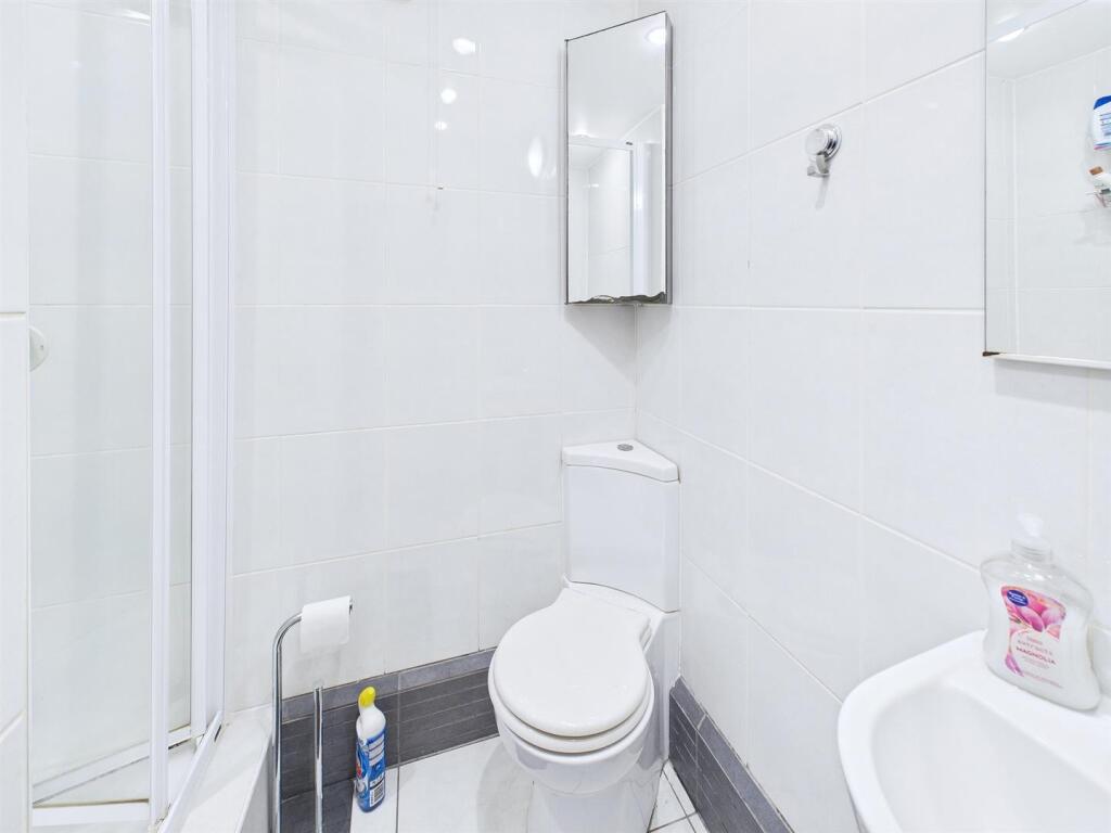 16 - Block of four flats.jpg