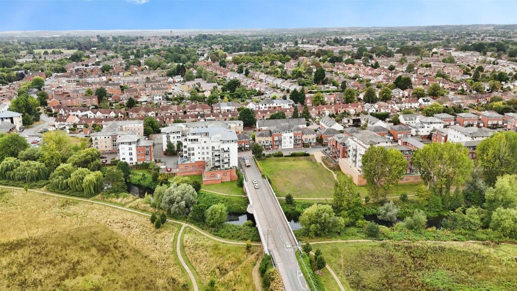 723eacb7-1-452E-8C86-1DA83E467BFA-4427-000002B71C3