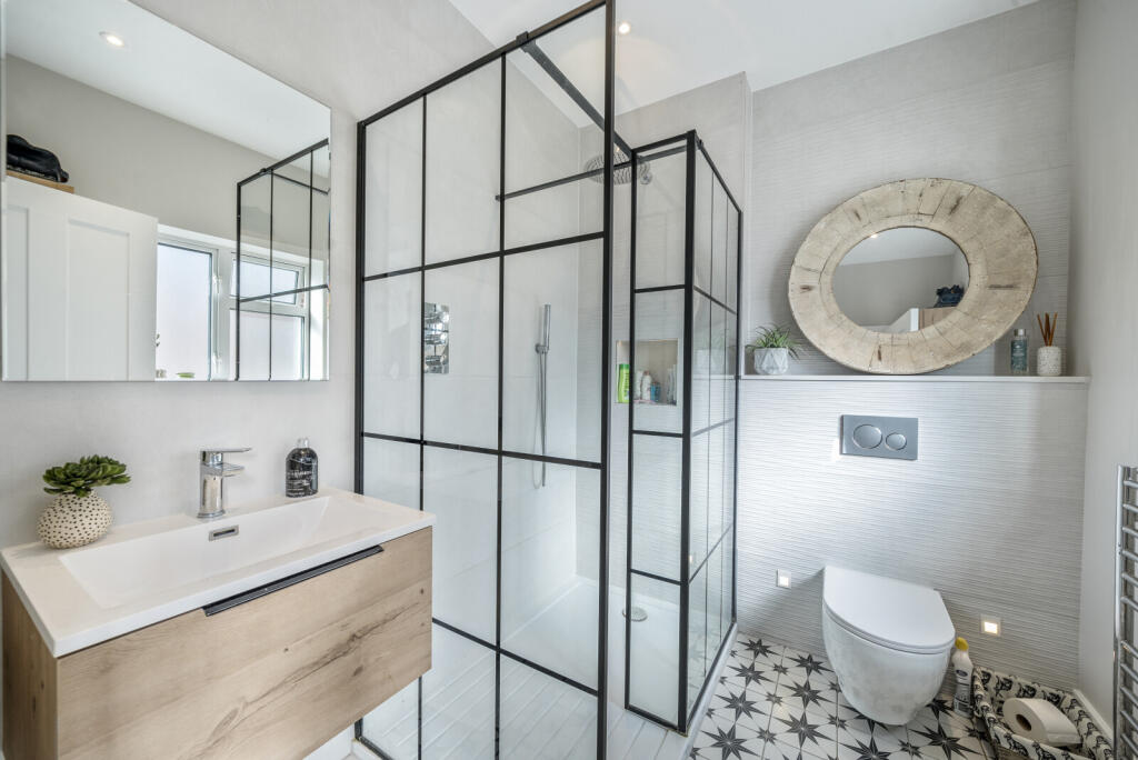 1350083-24-68c00c...