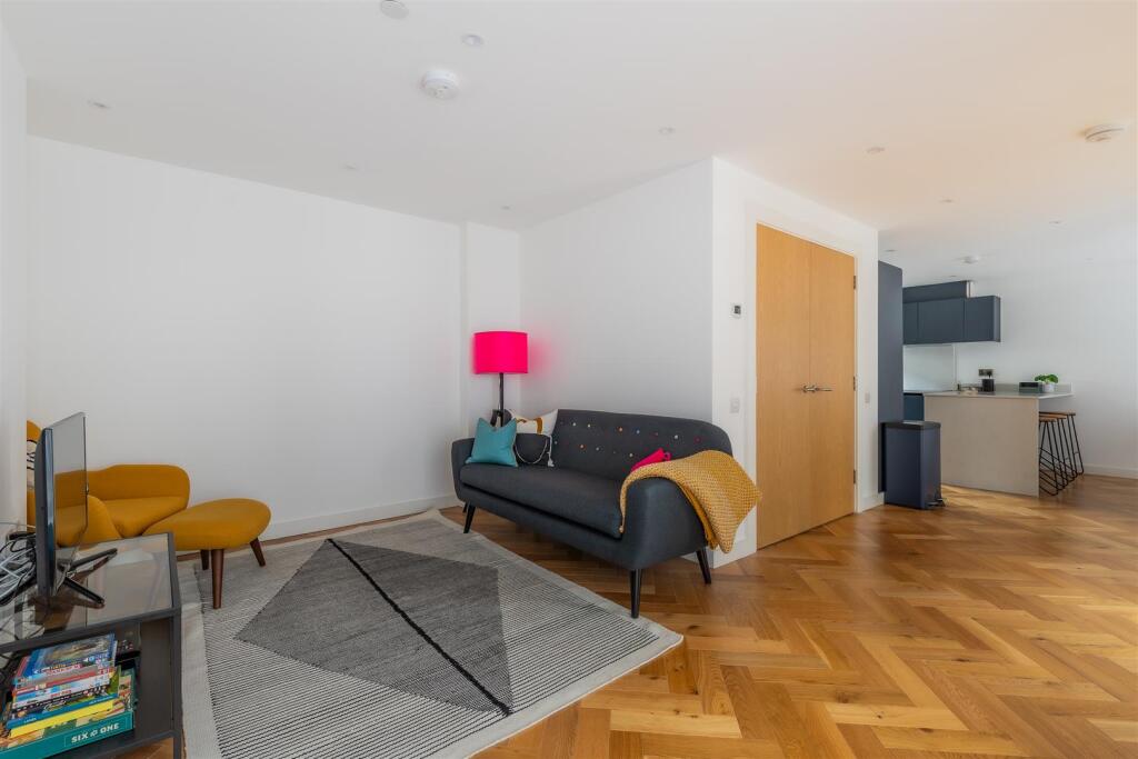 Hamilton Villas 3-7.jpg