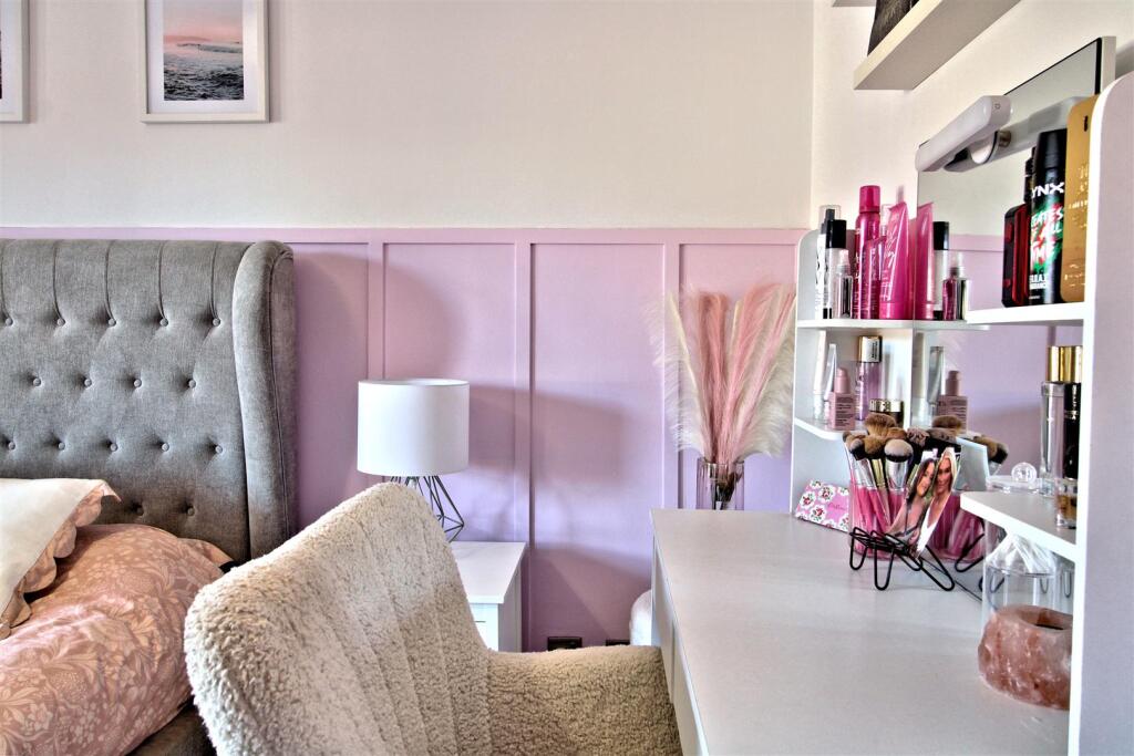 Bedroom One.2.jpg