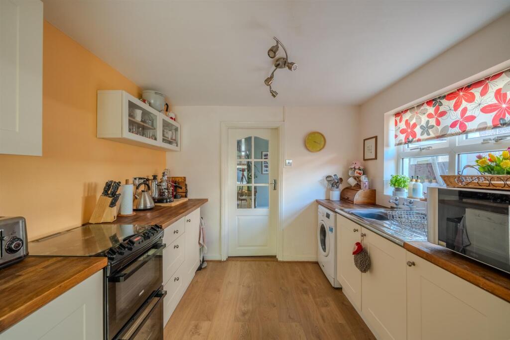 27 Belle Vue Road-18.jpg