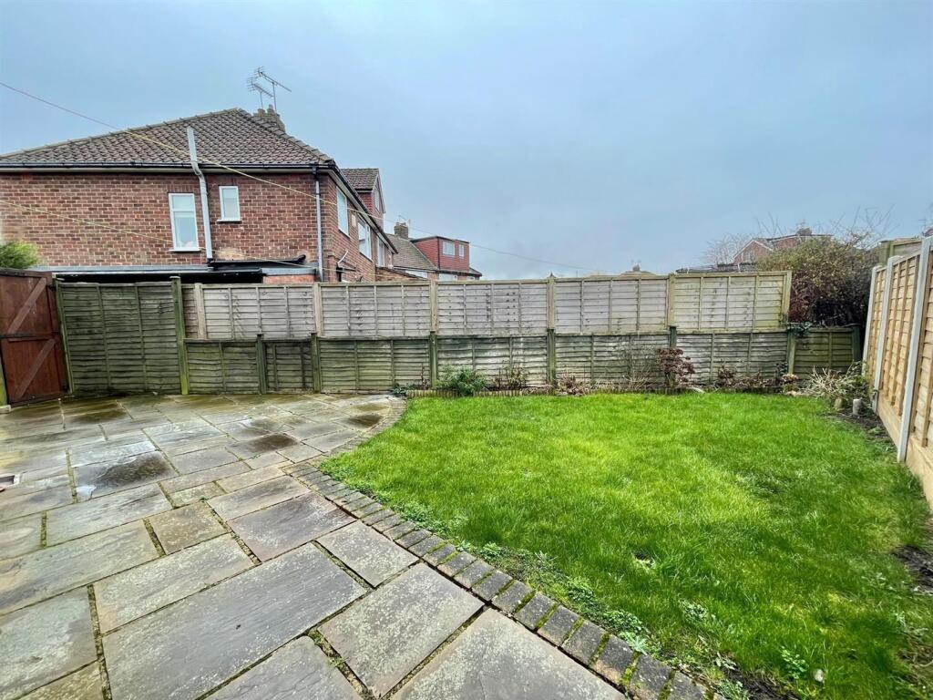 Garden 2.jpg