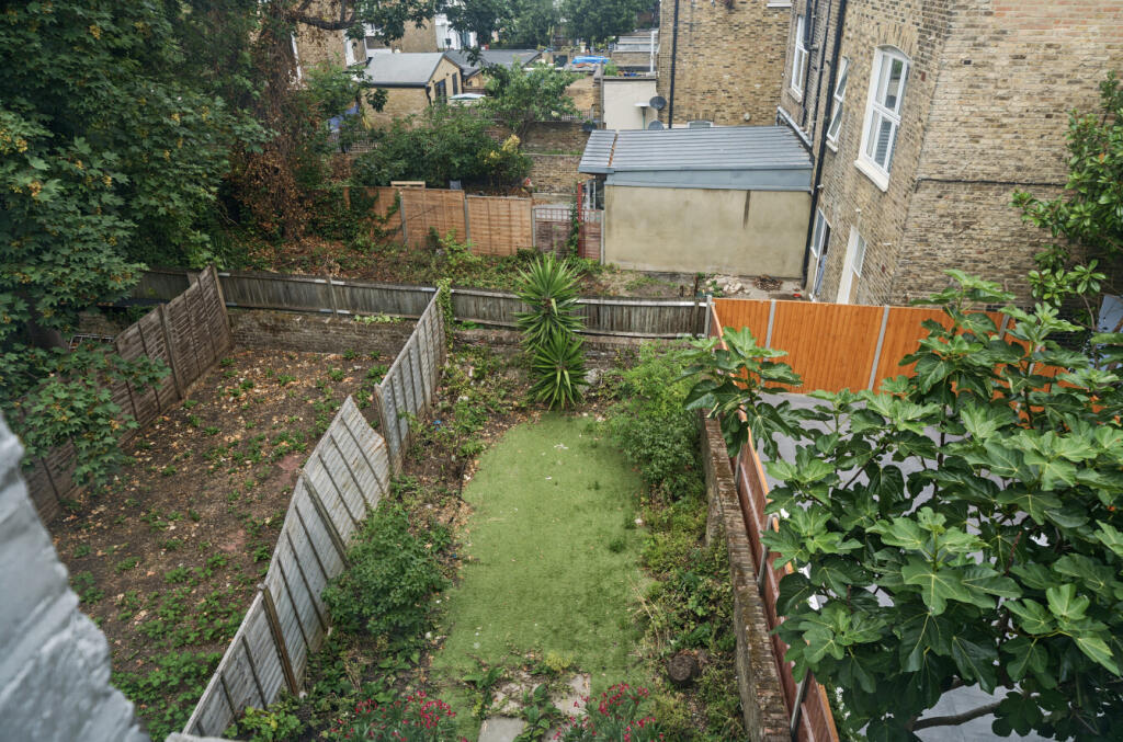 1328143-3-6878fdc...