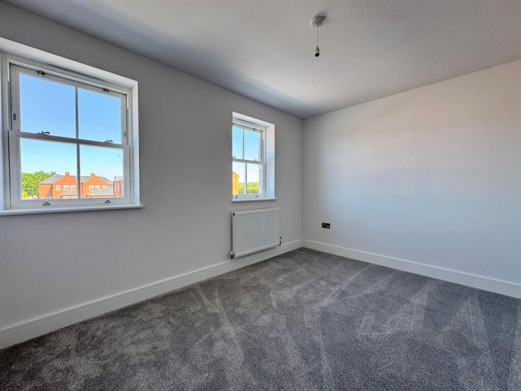 Bedroom 4.jpg