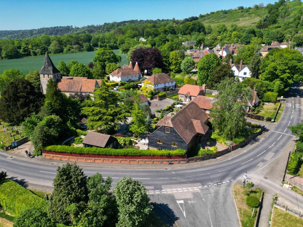 Tithe Barn Detling3.jpg
