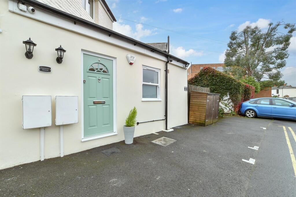 Driveway/Parking
