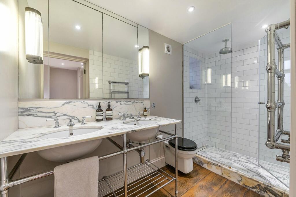 Bathroom En-Suite