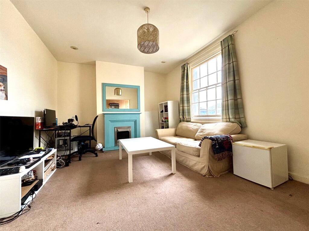 Living /Dining Room