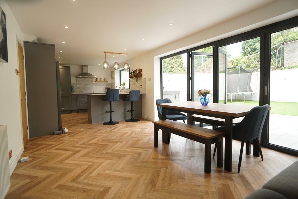 Kitchen/Dining/family Room