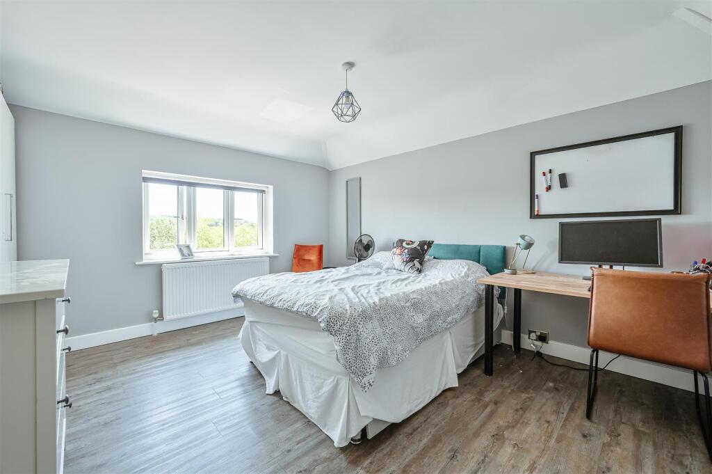 7 Marshalls Way-24.jpg