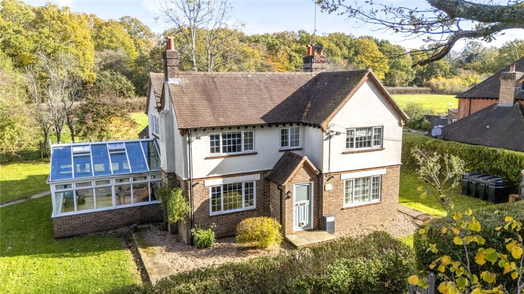 Hollywell House