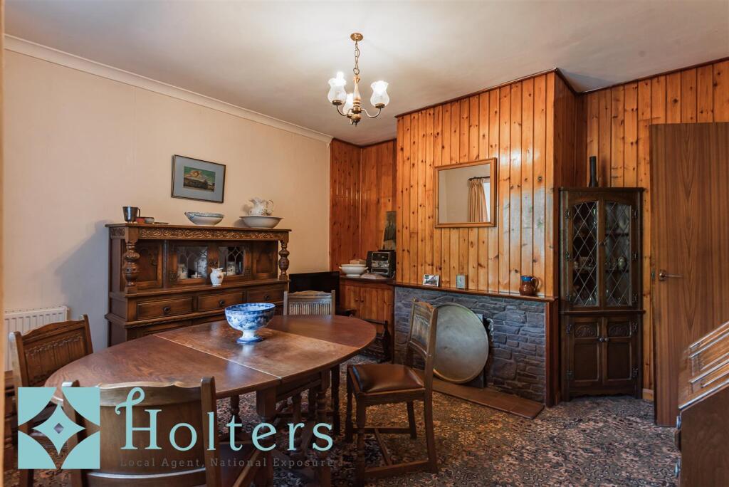 7 Victoria Rd, Knighton-12.jpg