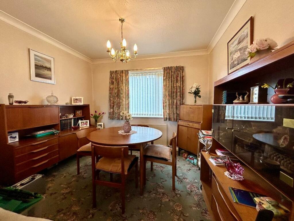Dining Room.jpg