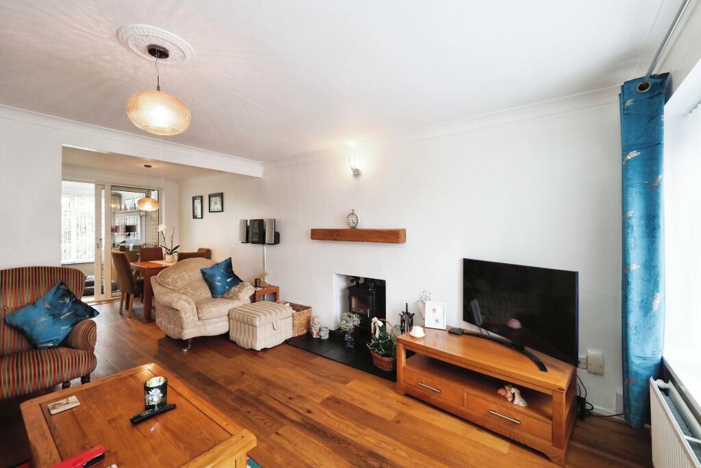 Open plan living with Lounge and Dining space
