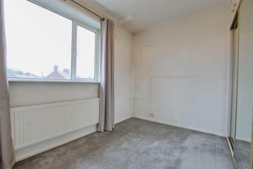 BEDROOM 2 (REAR)