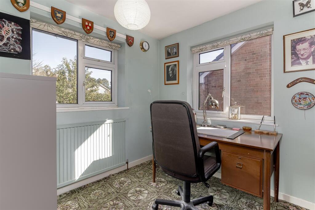 Bedroom 4.jpg