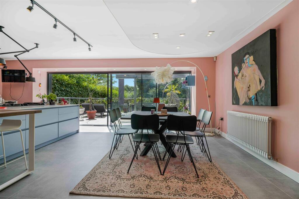 Open Plan Kitchen/dining Room