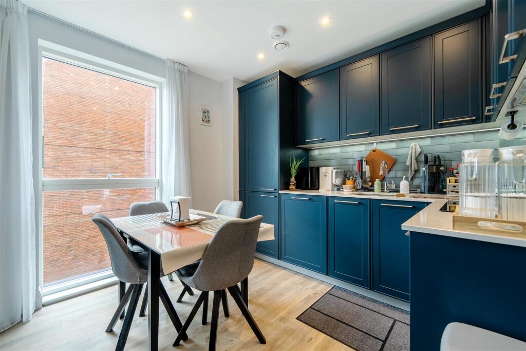 Kitchen / living room