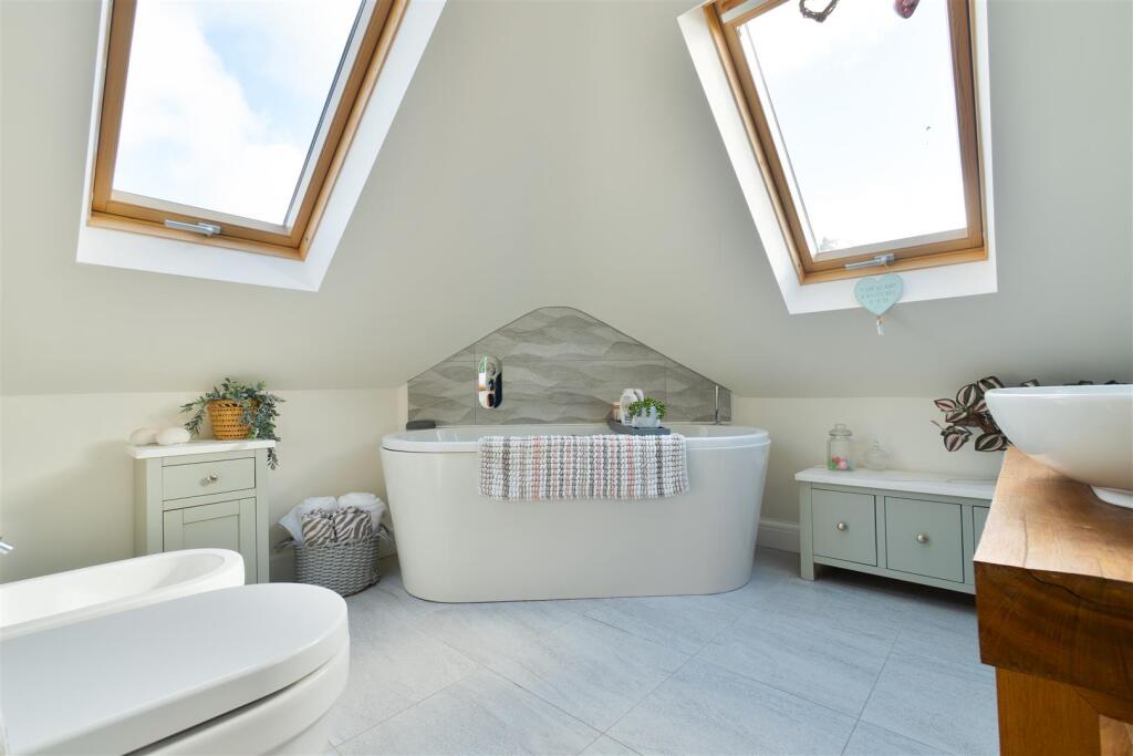 Holtye Crescent, Maidstone22.jpg