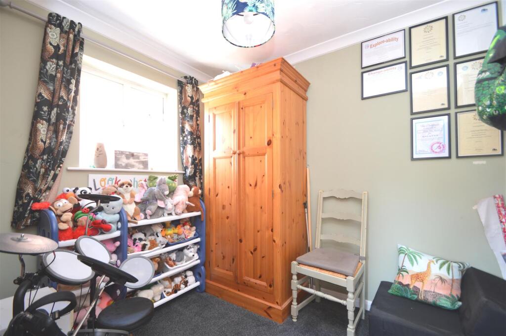 Bedroom 4/ Dressing room
