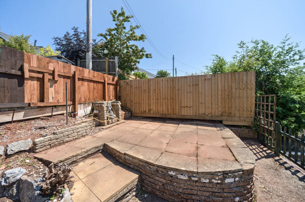 1312920-5-6853f91...