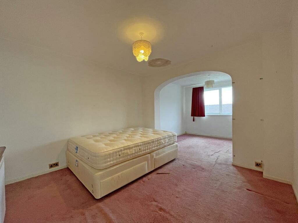 Beaumaris Road 72 Bed 1...jpg