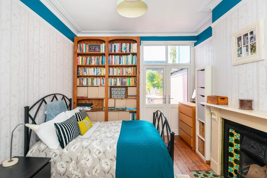 3B9RKE - Dining Room B.jpg