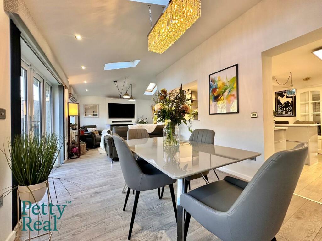 Living /dining room 1